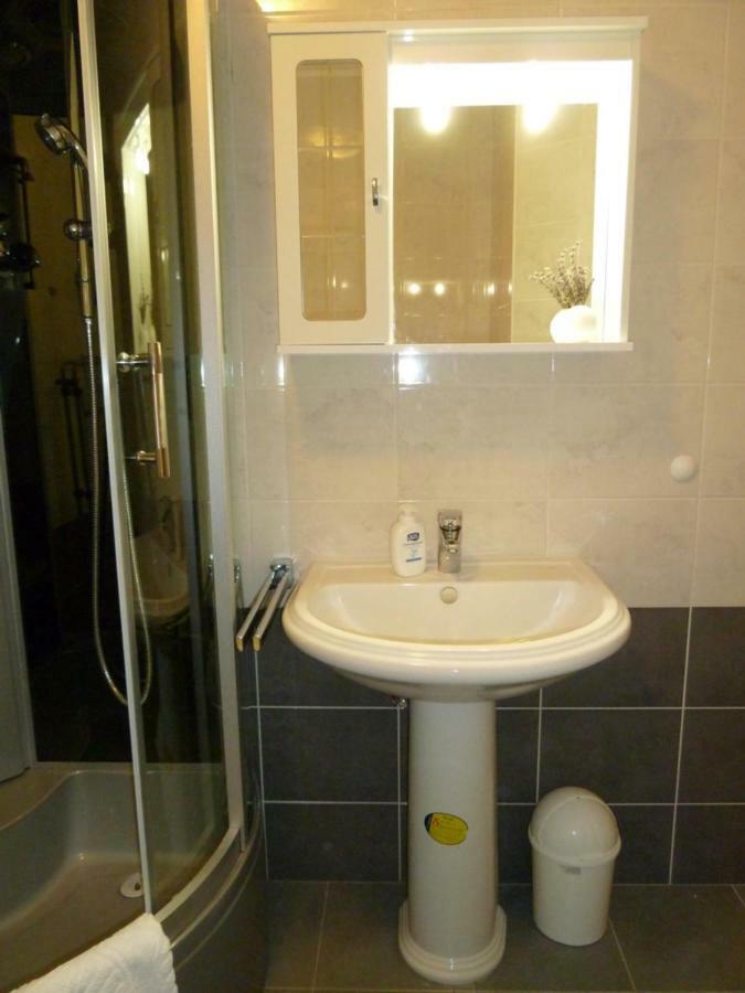 Nice Apartment & Room In Cavtat Exterior foto